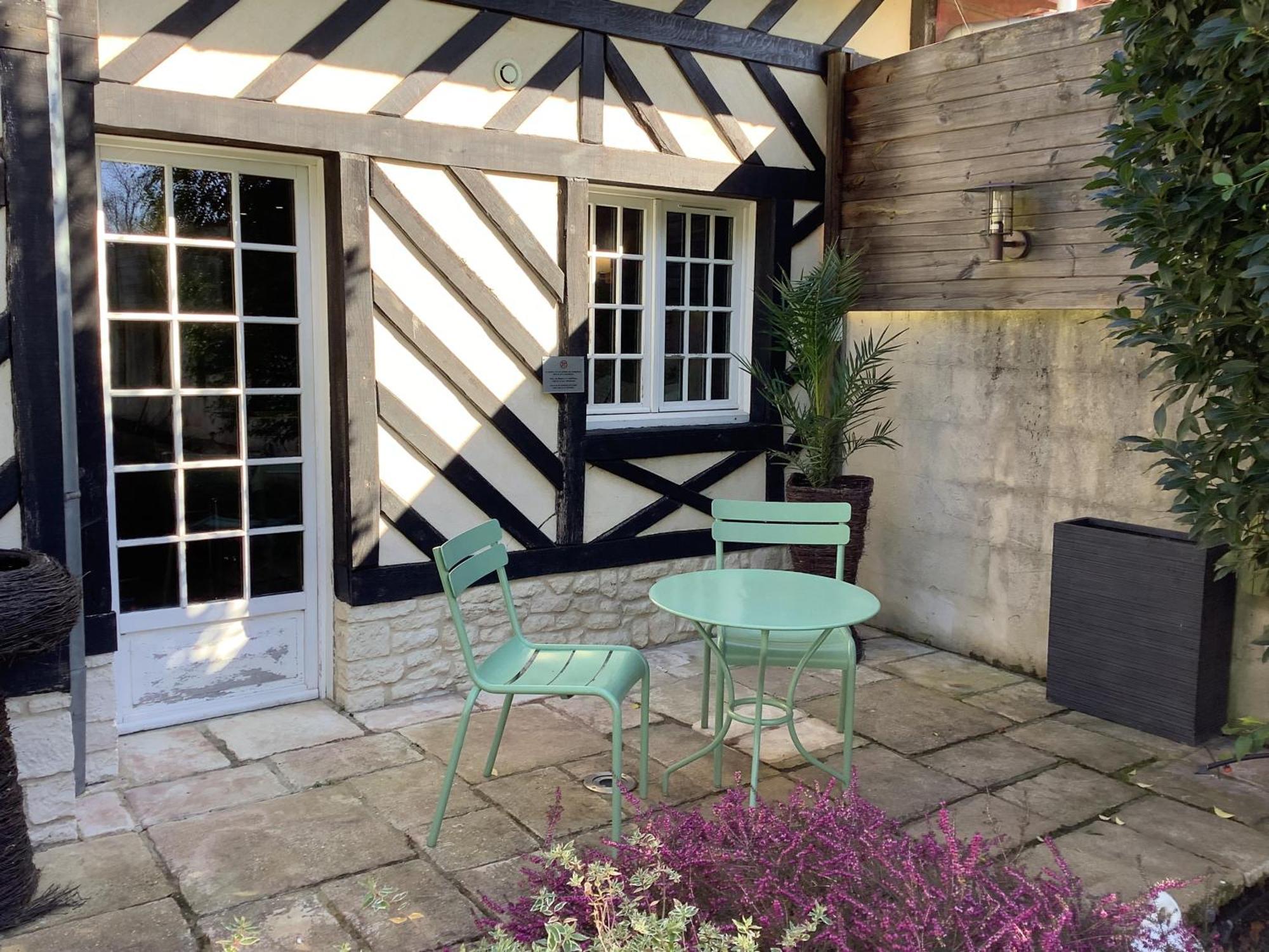Bed and Breakfast Manoir De La Croix-Sonnet Trouville-sur-Mer Habitación foto